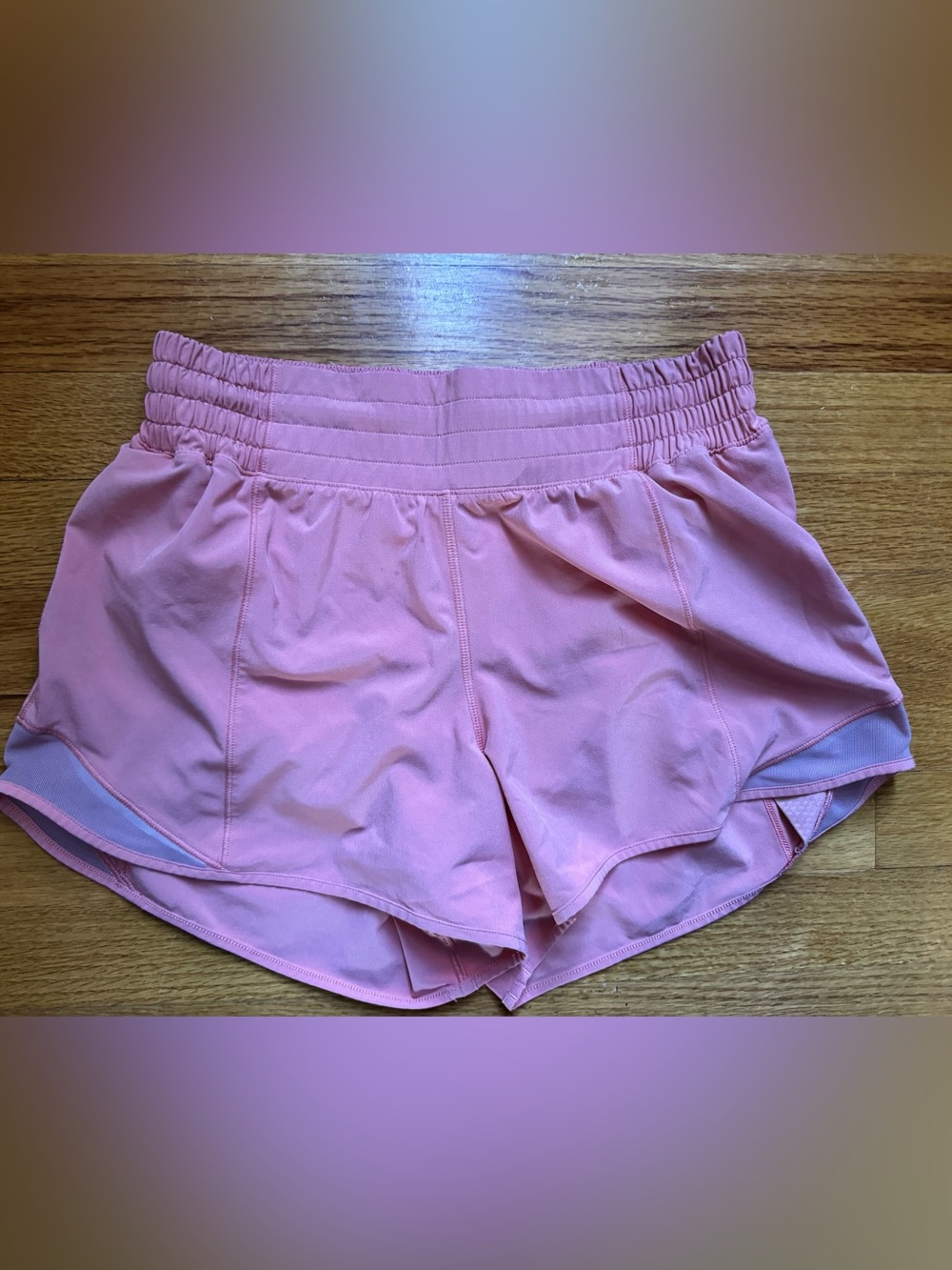 Lululemon Coral Kiss Hotty Hot High Rise Shorts Sz 6 Pockets Lightweight